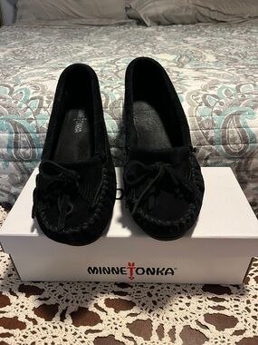 Minnetonka Black Suede Moccasin Shoes with Bow & Fringe